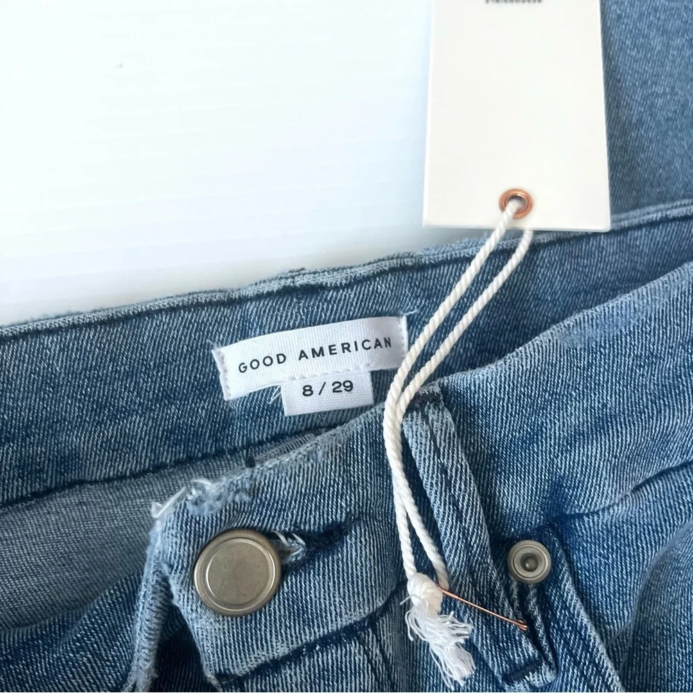 GOOD AMERICAN Good Legs Straight Cropped Jeans Size 8